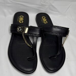 GBG Los Angeles Black Sandals with Gold Chain Accent